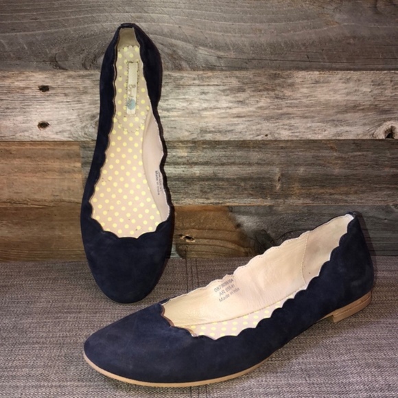 Boden Shoes - Boden Navy Scalloped Edge Suede Flats 9.5